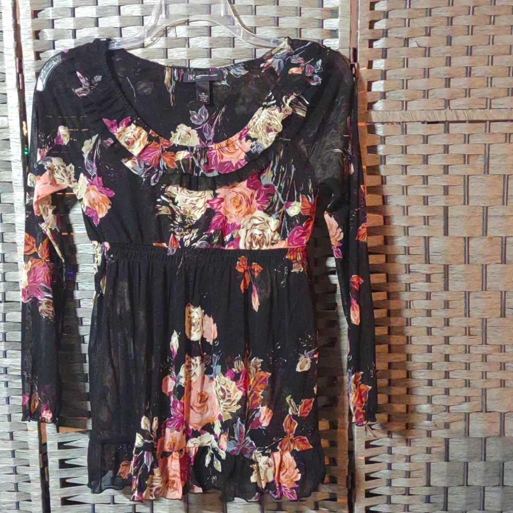 I.N.C. International Concepts Nylon Floral Blouse Empire Waist
